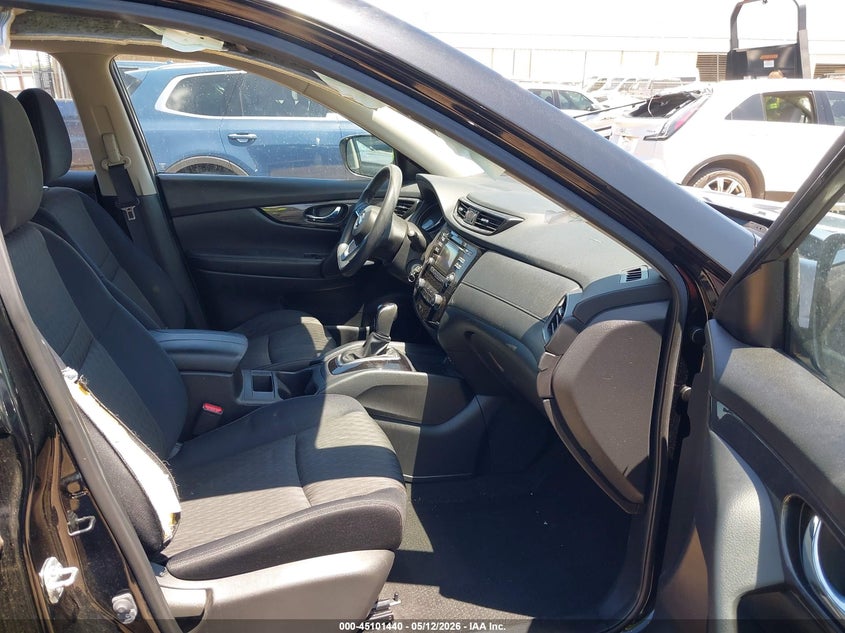 2017 Nissan Rogue VIN JN8AT2MV8HW253156 IAAI salvage auction — RIGHT SIDE, Salvage (Oklahoma), sold $2,050 on 2026-07-08 (photo 5)