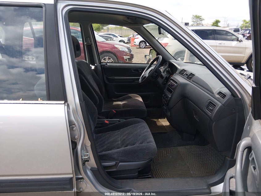 1999 Honda Cr-v VIN JHLRD2845XC003860 IAAI salvage auction — NORMAL WEAR, Clear (Illinois), sold $225 on 2026-07-22 (photo 5)