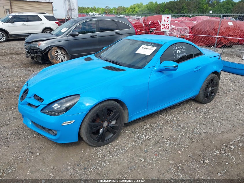 2009 Mercedes-benz Slk-class VIN WDBWK58F19F190569 IAAI salvage auction — REAR END, Prior Salvage (Minnesota), sold $1,450 on 2026-07-24 (photo 2)