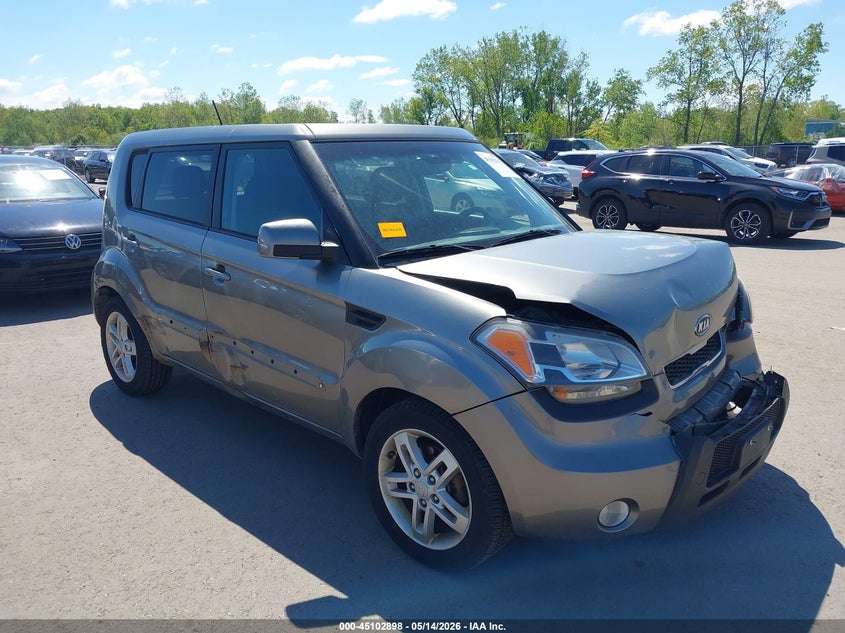 2011 Kia Soul VIN KNDJT2A21B7310594 IAAI salvage auction — FRONT END, Salvage (Ohio), sold $350 on 2026-07-28 (photo 1)