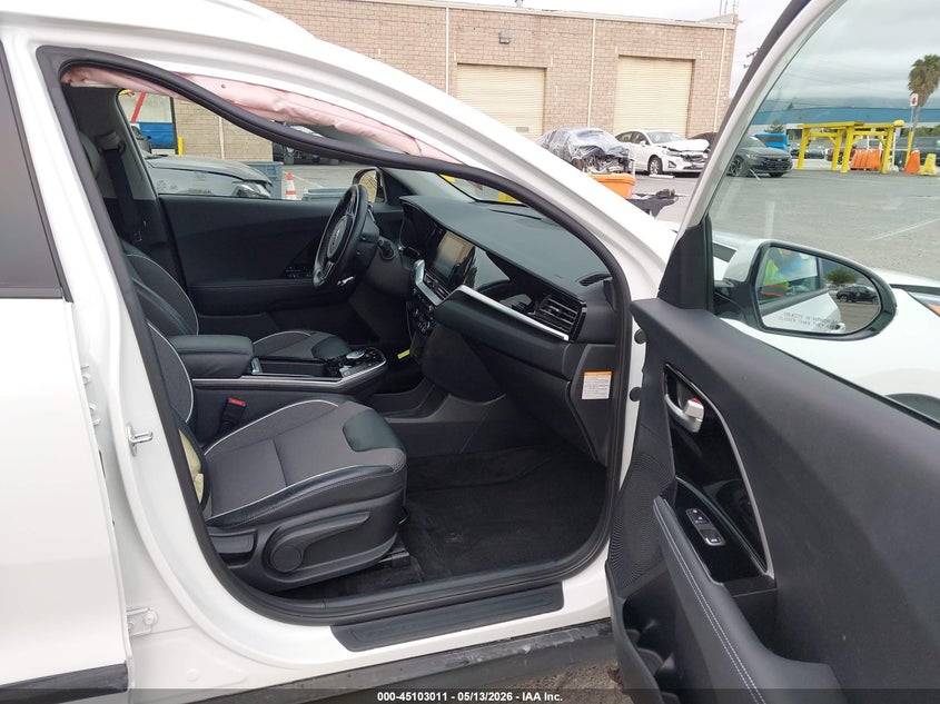 2020 Kia Niro VIN KNDCC3LG9L5047548 IAAI salvage auction — RIGHT FRONT, Salvage (California), sold $6,500 on 2026-07-27 (photo 5)