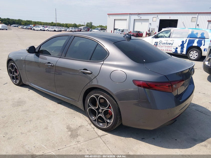 2022 Alfa romeo Giulia VIN ZARFAMBN7N7654778 IAAI salvage auction — RIGHT FRONT, Salvage (Missouri), sold $7,900 on 2026-07-07 (photo 3)