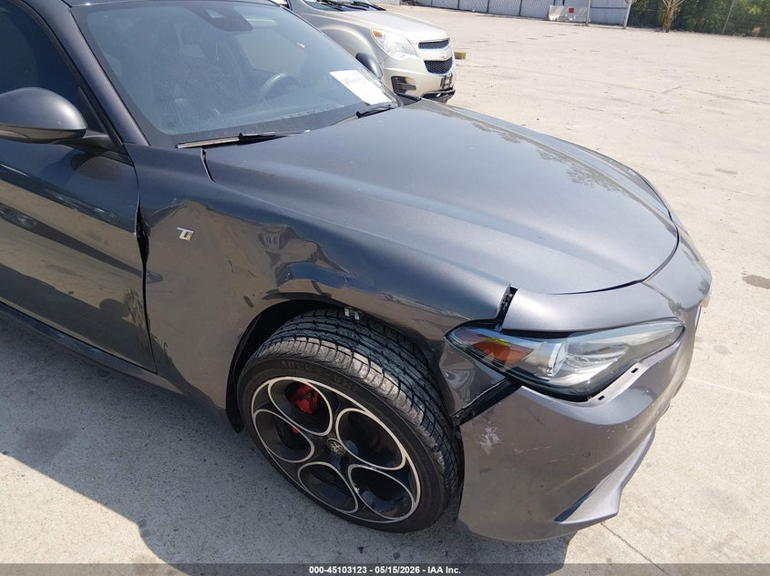 2022 Alfa romeo Giulia VIN ZARFAMBN7N7654778 IAAI salvage auction — RIGHT FRONT, Salvage (Missouri), sold $7,900 on 2026-07-07 (photo 6)