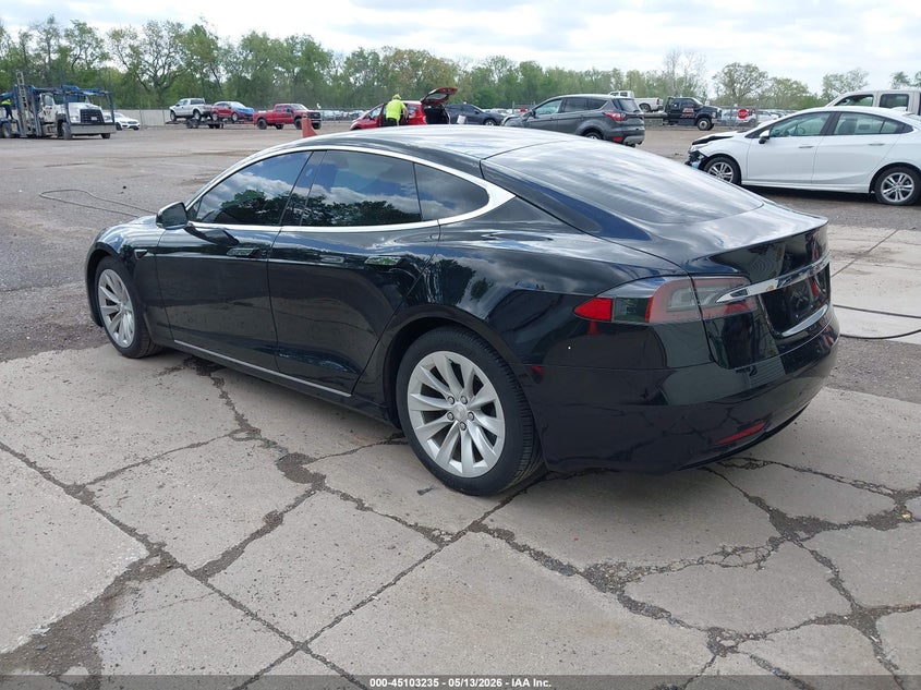 2019 Tesla Model s VIN 5YJSA1E20KF333101 IAAI salvage auction — HAIL, Salvage (Ohio), sold $12,550 on 2026-07-13 (photo 3)