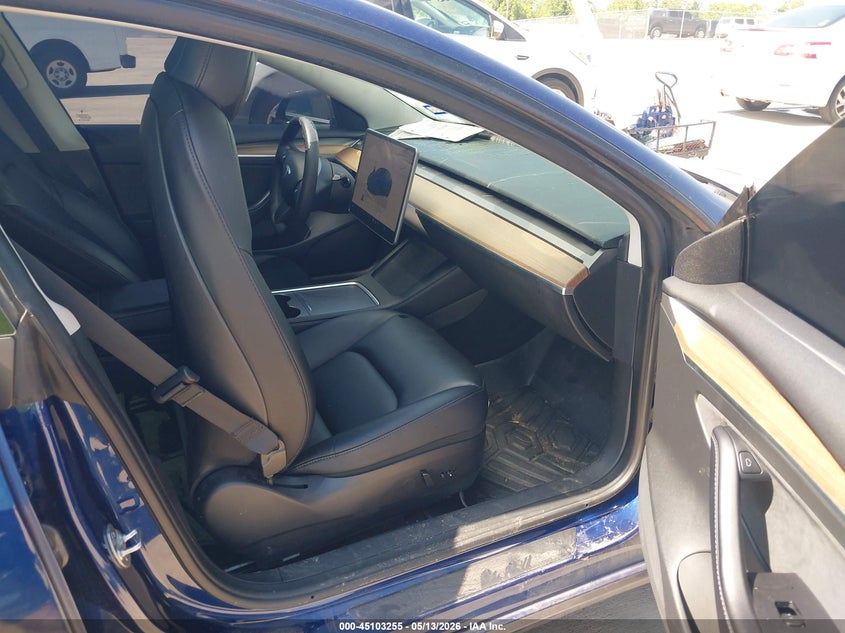 2022 Tesla Model 3 VIN 5YJ3E1EB9NF268410 IAAI salvage auction — HAIL, Salvage (Texas), sold $12,850 on 2026-07-09 (photo 5)