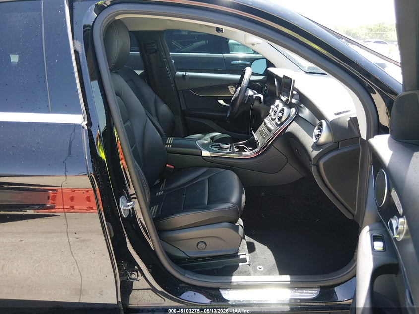 2017 Mercedes-benz Glc coupe VIN WDC0J4KB6HF200631 IAAI salvage auction — RIGHT FRONT, Salvage Title, sold $8,300 on 2026-09-08 (photo 5)