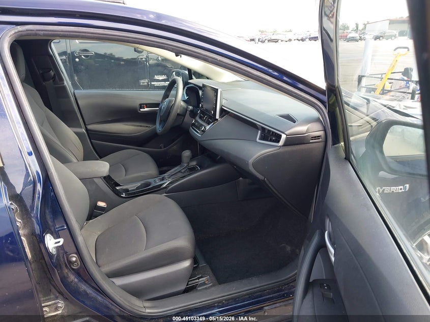 2021 Toyota Corolla VIN JTDEAMDE8MJ003700 IAAI salvage auction — RIGHT FRONT, Original (Texas), sold $5,100 on 2026-07-23 (photo 5)