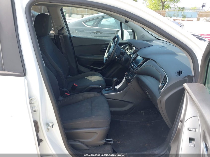 2020 Chevrolet Trax VIN KL7CJKSB3LB314400 IAAI salvage auction — NORMAL WEAR, Clear (Illinois), sold $25 on 2026-07-28 (photo 5)