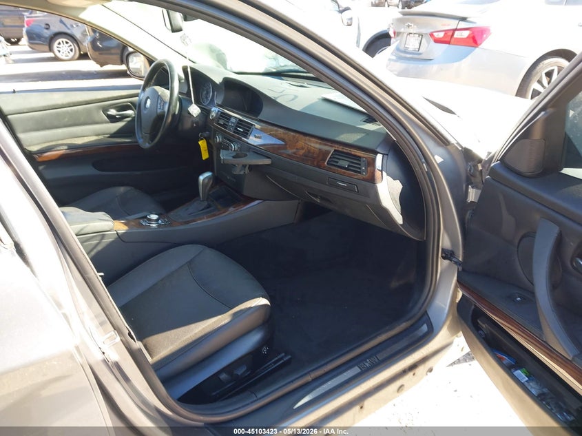 2011 BMW 3er VIN WBAPK5G53BNN31185 IAAI salvage auction — WATER/FLOOD, Junk Bill Of Sale Mv2459 (Wisconsin), sold $275 on 2026-08-04 (photo 5)