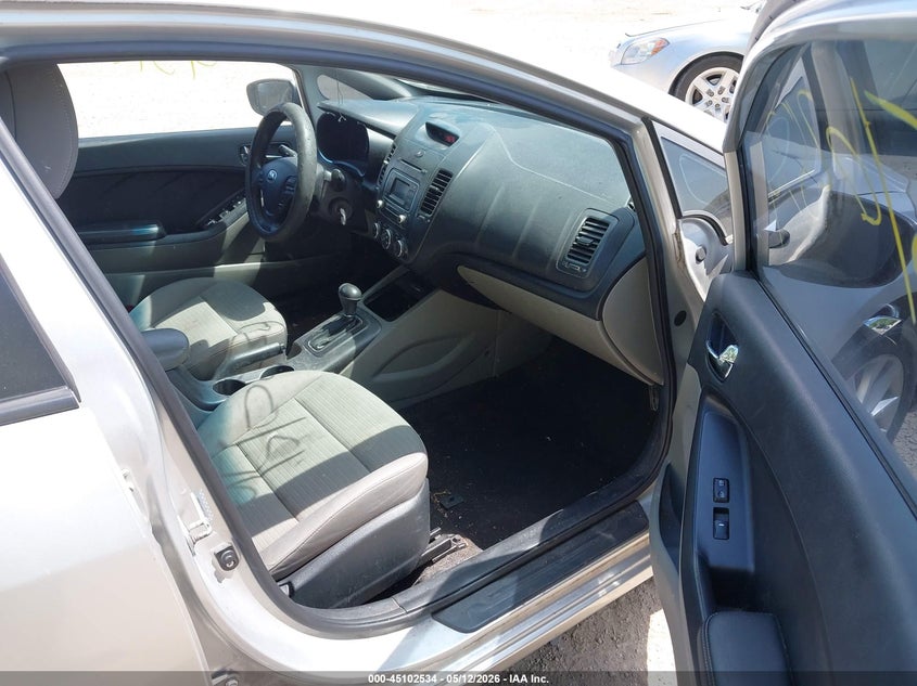 2014 Kia Forte VIN KNAFX4A65E5165047 IAAI salvage auction — FRONT & REAR, Clear (Indiana), sold $1,100 on 2026-07-08 (photo 5)