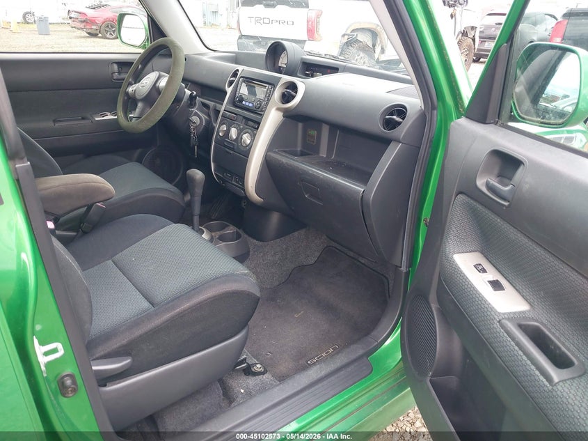 2006 Scion Xb VIN JTLKT324964064755 IAAI salvage auction — NORMAL WEAR, Lien Papers (Oregon), sold $2,325 on 2026-07-20 (photo 5)