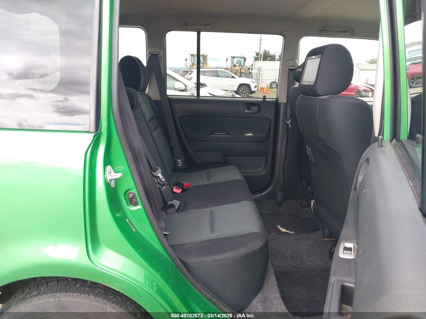 2006 Scion Xb VIN JTLKT324964064755 IAAI salvage auction — NORMAL WEAR, Lien Papers (Oregon), sold $2,325 on 2026-07-20 (photo 8)