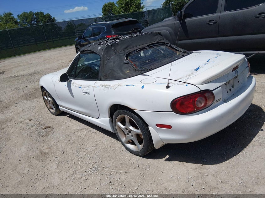 2001 Mazda Mx-5 miata VIN JM1NB353510207683 IAAI salvage auction — NORMAL WEAR, Bill Of Sale (Kentucky), sold $325 on 2026-07-29 (photo 3)