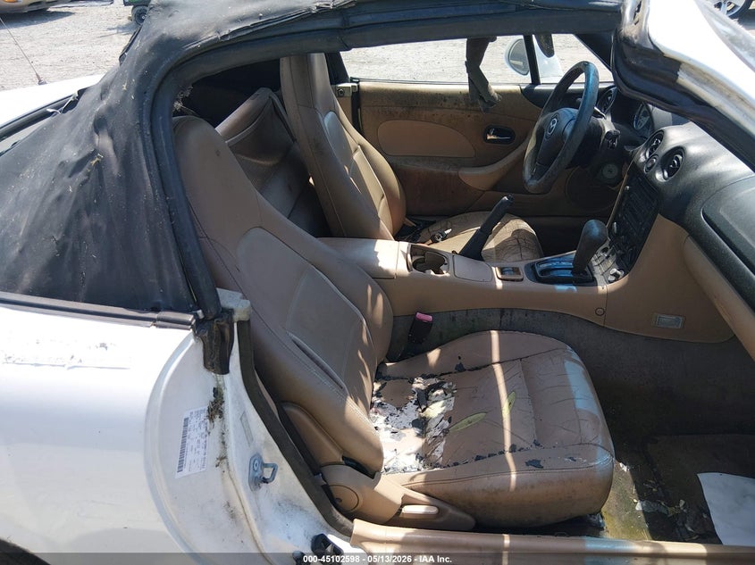 2001 Mazda Mx-5 miata VIN JM1NB353510207683 IAAI salvage auction — NORMAL WEAR, Bill Of Sale (Kentucky), sold $325 on 2026-07-29 (photo 8)