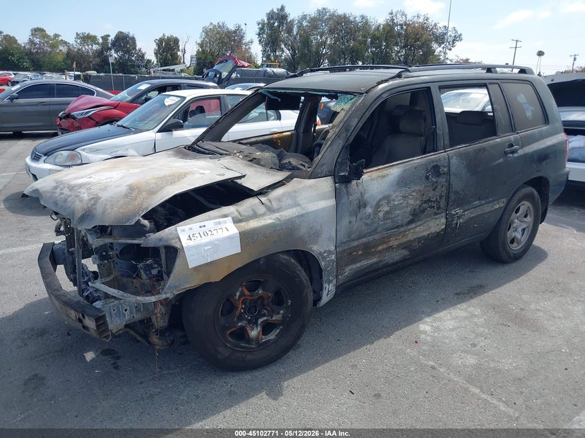 2006 Toyota Highlander VIN JTEGD21A660142556 IAAI salvage auction — ENGINE BURN, Non-Repairable (California), sold $200 on 2026-07-09 (photo 2)