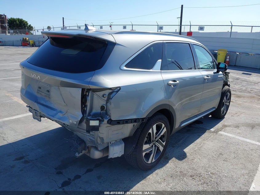 2023 Kia Sorento VIN KNDRHDLG1P5175533 IAAI salvage auction — FRONT & REAR, Salvage (California), sold $8,800 on 2026-07-15 (photo 4)