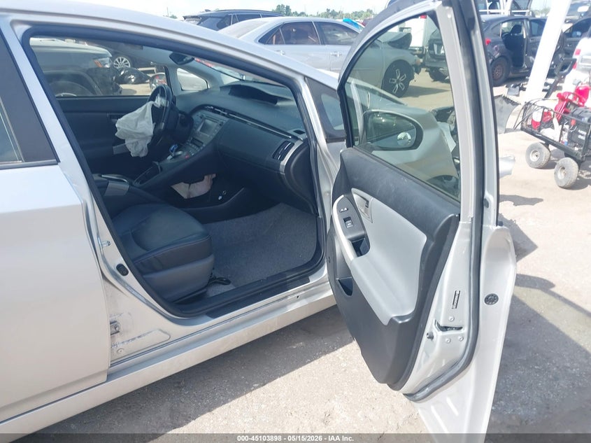 2012 Toyota Prius VIN JTDKN3DUXC5457687 IAAI salvage auction — FRONT END, Salvage (Texas), sold $675 on 2026-07-08 (photo 5)