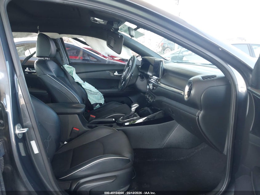 2021 Kia Forte VIN 3KPF34AD3ME299250 IAAI salvage auction — SIDE, Salvage (California), sold $3,550 on 2026-07-22 (photo 5)
