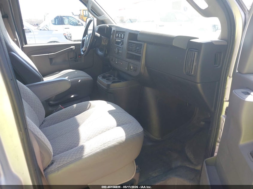 2018 Chevrolet Express 2500 VIN 1GCWGAFG4J1272756 IAAI salvage auction — RIGHT SIDE, Sf97 (Utah), sold $21,200 on 2026-07-08 (photo 5)