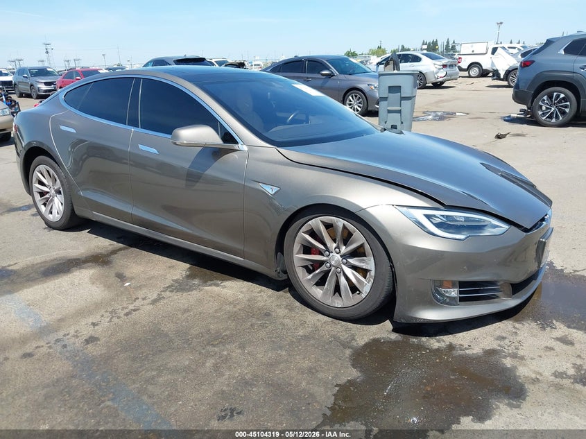 2016 Tesla Model s VIN 5YJSA1E40GF152931 IAAI salvage auction — LEFT SIDE, Salvage (California), sold $6,100 on 2026-07-30 (photo 1)