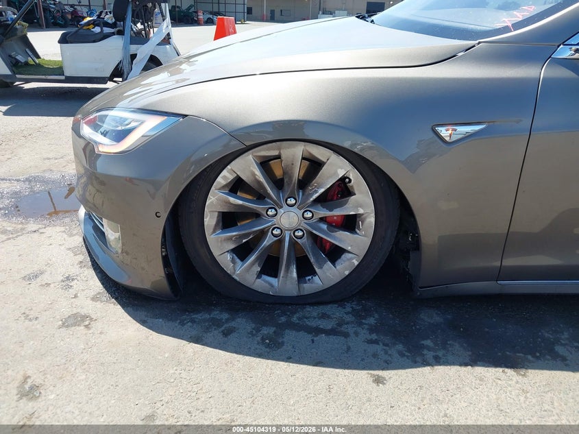 2016 Tesla Model s VIN 5YJSA1E40GF152931 IAAI salvage auction — LEFT SIDE, Salvage (California), sold $6,100 on 2026-07-30 (photo 6)