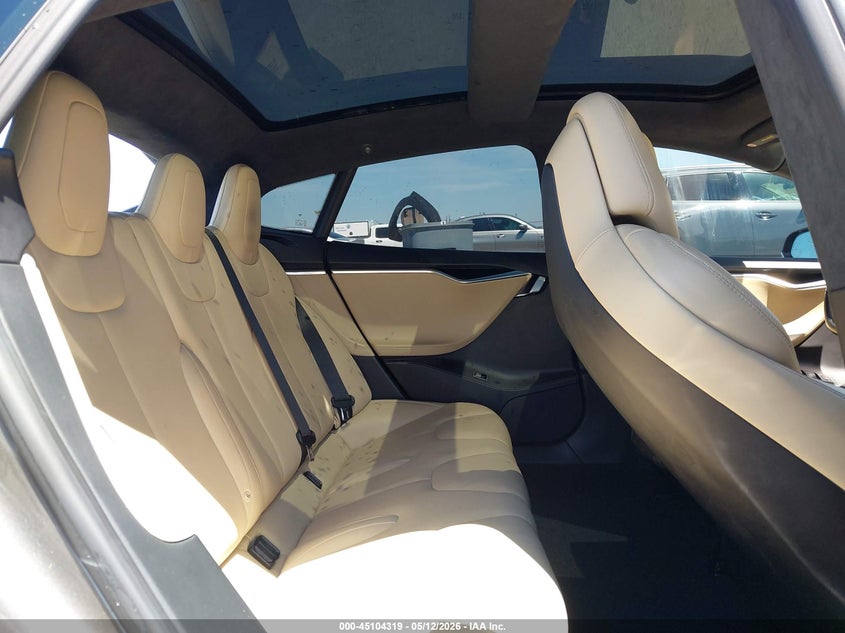 2016 Tesla Model s VIN 5YJSA1E40GF152931 IAAI salvage auction — LEFT SIDE, Salvage (California), sold $6,100 on 2026-07-30 (photo 8)