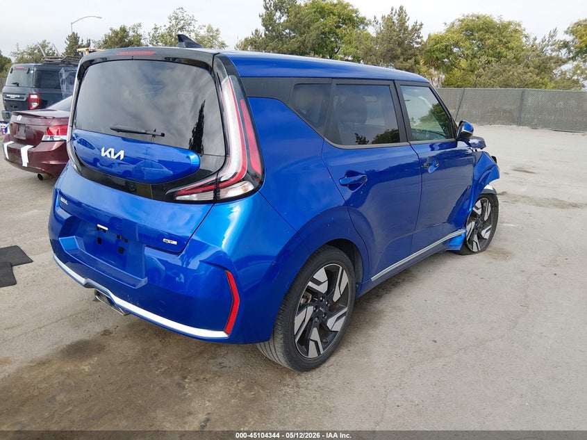 2023 Kia Soul VIN KNDJ53AU9P7200675 IAAI salvage auction — RIGHT SIDE, Salvage (California), sold $2,875 on 2026-07-20 (photo 4)
