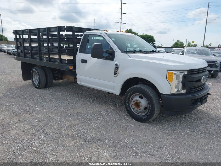 2017 Ford F-350 VIN 1FDRF3G63HED72752 IAAI salvage auction — REAR END, Sf97 (Missouri), sold $15,275 on 2026-07-09 (photo 1)