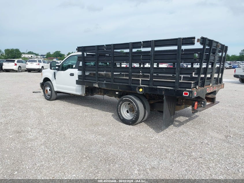2017 Ford F-350 VIN 1FDRF3G63HED72752 IAAI salvage auction — REAR END, Sf97 (Missouri), sold $15,275 on 2026-07-09 (photo 3)