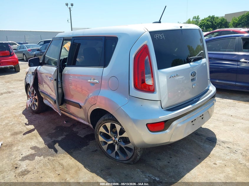 2013 Kia Soul VIN KNDJT2A68D7549937 IAAI salvage auction — RIGHT SIDE, Salvage (Oklahoma), sold $375 on 2026-07-15 (photo 3)