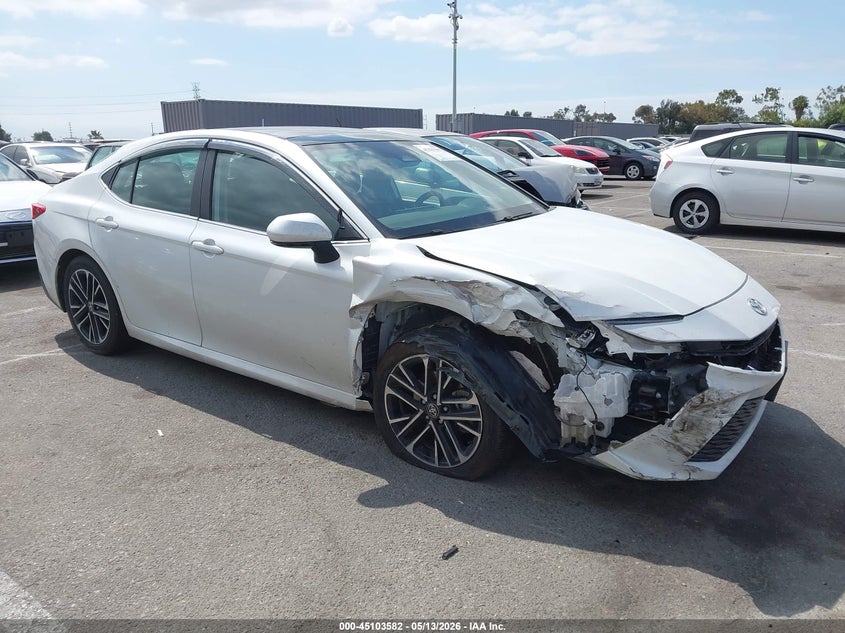 2025 Toyota Camry VIN 4T1DBADK3SU013457 IAAI salvage auction — RIGHT FRONT, Wait Title, sold $11,900 on 2026-07-31 (photo 1)