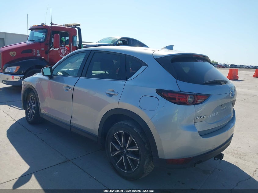 2018 Mazda Cx-5 VIN JM3KFADM5J0389799 IAAI salvage auction — SIDE, Salvage Title, sold $5,600 on 2026-07-29 (photo 3)