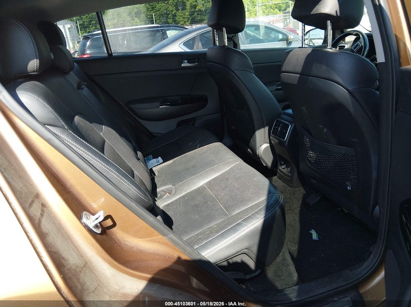 2017 Kia Sportage VIN KNDPR3A64H7099319 IAAI salvage auction — NORMAL WEAR, Clear (Georgia), sold $1,950 on 2026-07-29 (photo 8)