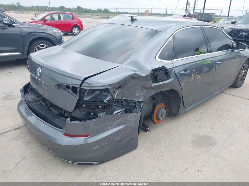 2022 Volkswagen Passat VIN 1VWBA7A37NC008168 IAAI salvage auction — FRONT & REAR, Salvage (Texas), sold $4,750 on 2026-07-10 (photo 4)