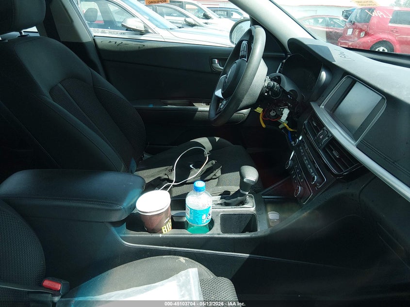2019 Kia Optima VIN 5XXGT4L38KG289407 IAAI salvage auction — RIGHT FRONT, Salvage Title, sold $775 on 2026-07-22 (photo 5)