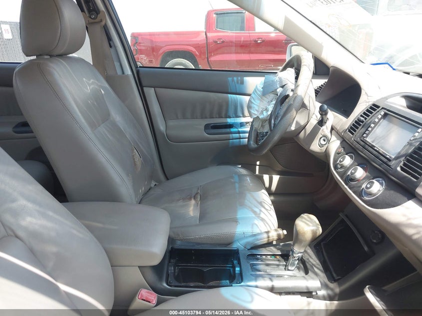 2006 Toyota Camry VIN JTDBE32K063049975 IAAI salvage auction — FRONT END, Salvage (Texas), sold $575 on 2026-07-07 (photo 5)