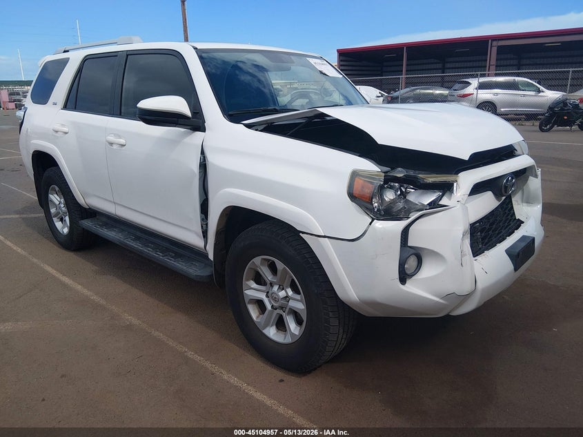 2017 Toyota 4runner VIN JTEZU5JR5H5164666 IAAI salvage auction — FRONT END, Clear (Hawaii), sold $6,100 on 2026-07-30 (photo 1)