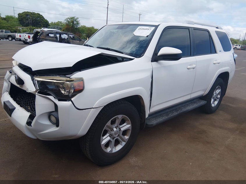 2017 Toyota 4runner VIN JTEZU5JR5H5164666 IAAI salvage auction — FRONT END, Clear (Hawaii), sold $6,100 on 2026-07-30 (photo 2)