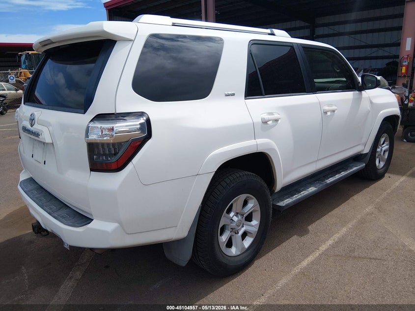 2017 Toyota 4runner VIN JTEZU5JR5H5164666 IAAI salvage auction — FRONT END, Clear (Hawaii), sold $6,100 on 2026-07-30 (photo 4)