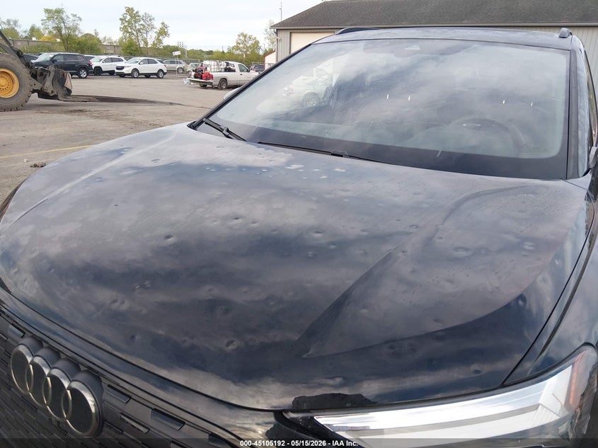 2025 Audi Q4 e-tron VIN WA1LUBFZ7SP074622 IAAI salvage auction — HAIL, Salvage (Ohio), sold $19,350 on 2026-07-16 (photo 6)