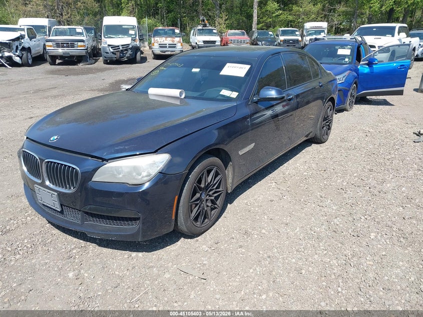 2013 BMW 7er VIN WBAYF4C56DD127816 IAAI salvage auction — REAR END, Mv-907A (New York), sold $50 on 2026-07-28 (photo 2)