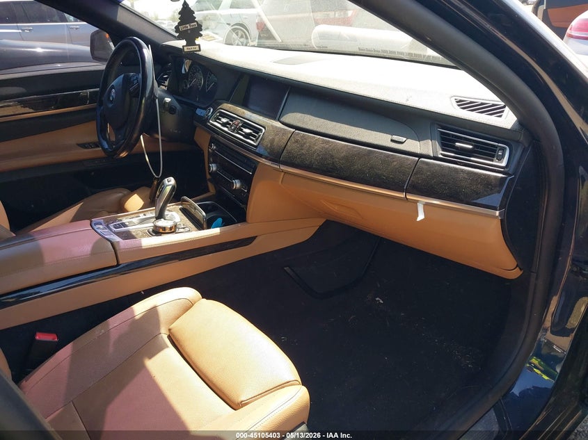 2013 BMW 7er VIN WBAYF4C56DD127816 IAAI salvage auction — REAR END, Mv-907A (New York), sold $50 on 2026-07-28 (photo 5)