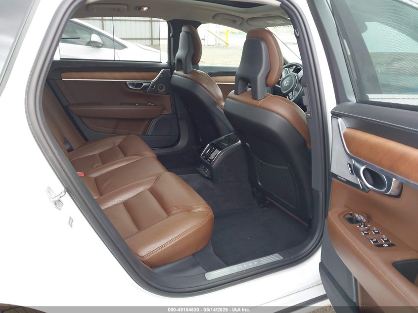 2018 Volvo S90 VIN LVY992ML3JP005725 IAAI salvage auction — FRONT END, Bill Of Sale (Washington), sold $3,725 on 2026-07-21 (photo 8)