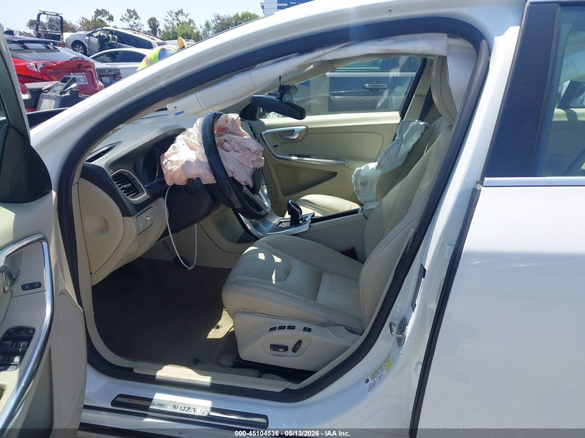 2014 Volvo S60 VIN YV1612FS0E2278110 IAAI salvage auction — RIGHT SIDE, Salvage (California), sold $600 on 2026-07-09 (photo 5)