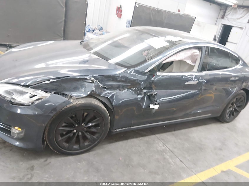 2017 Tesla Model s VIN 5YJSA1E22HF227791 IAAI salvage auction — LEFT SIDE, Salvage (Arizona), sold $3,825 on 2026-07-16 (photo 6)