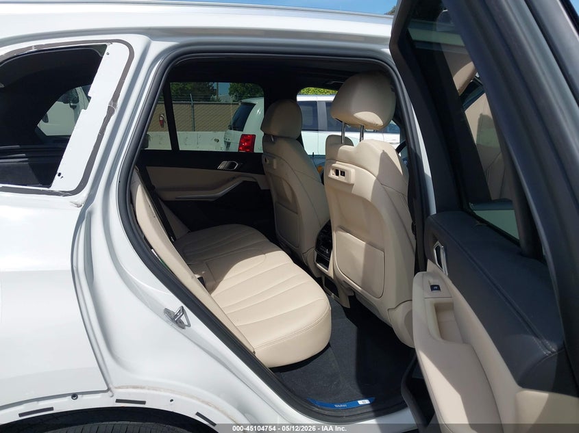 2022 BMW X5 VIN 5UXCR6C02N9N09817 IAAI salvage auction — FRONT & REAR, Salvage (California), sold $20,500 on 2026-07-25 (photo 8)