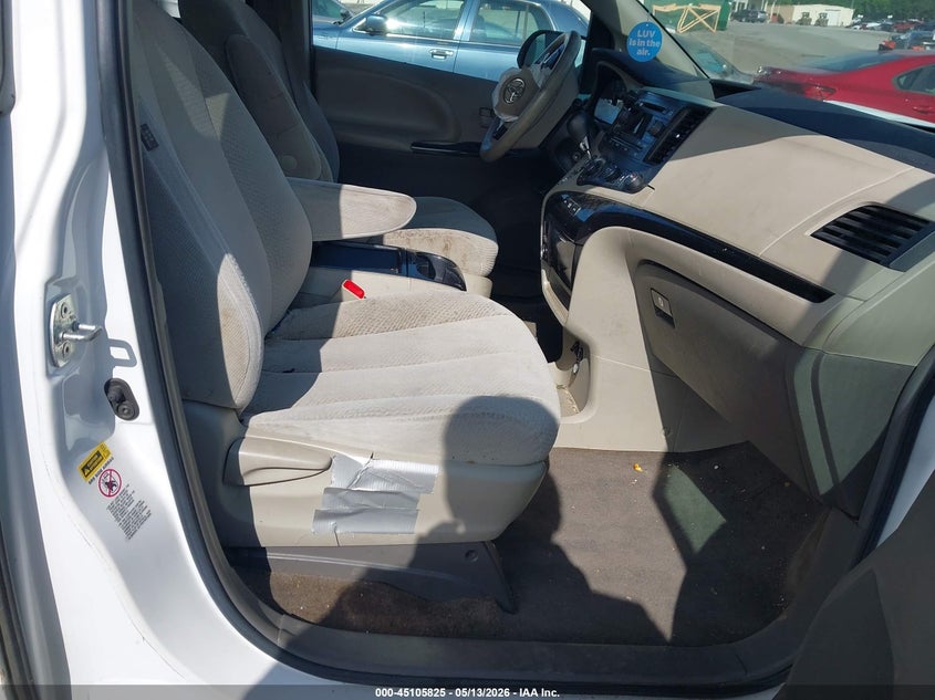2011 Toyota Sienna VIN 5TDKK3DC7BS154410 IAAI salvage auction — FRONT END, Salvage (Georgia), sold $1,400 on 2026-07-22 (photo 5)