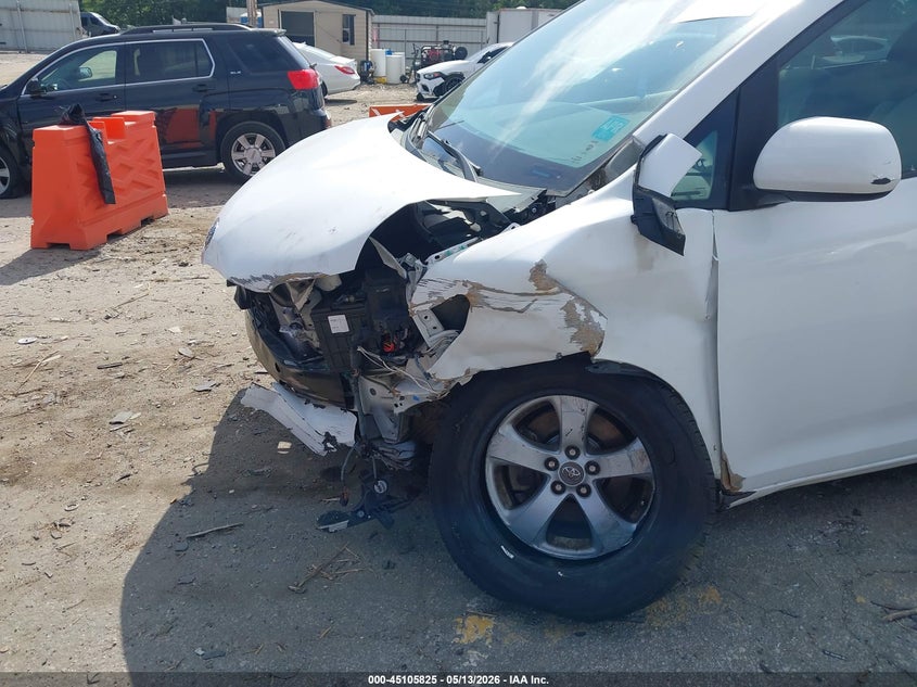 2011 Toyota Sienna VIN 5TDKK3DC7BS154410 IAAI salvage auction — FRONT END, Salvage (Georgia), sold $1,400 on 2026-07-22 (photo 6)