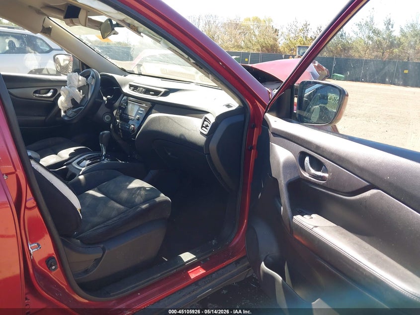 2016 Nissan Rogue VIN JN8AT2MVXGW136984 IAAI salvage auction — FRONT END, Clear (Indiana), sold $250 on 2026-07-28 (photo 5)