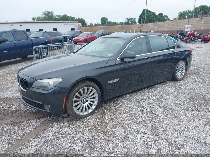 2012 BMW 7er VIN WBAKC8C55CC437918 IAAI salvage auction — NORMAL WEAR, Salvage (Missouri), sold $700 on 2026-07-27 (photo 2)